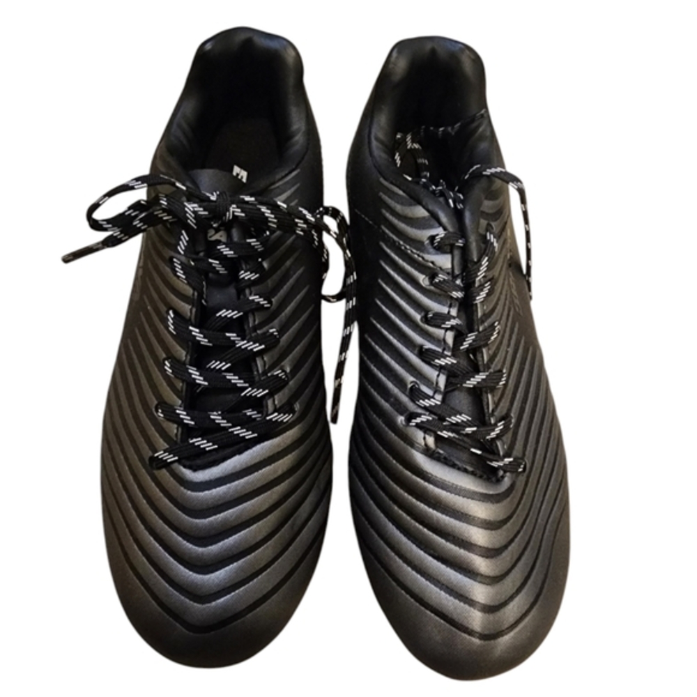Brava kids black soccer shoes‎